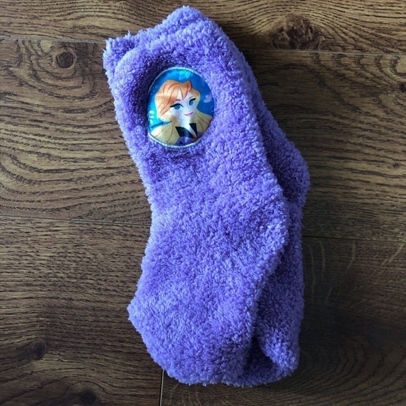 Disney Frozen Anne purple fuzzy socks - Picture 1 of 2